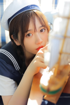 女朋友的奶头很大很舒服